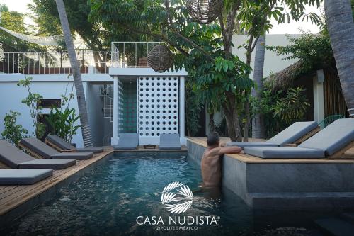 Casa Nudista - LGBT Hotel