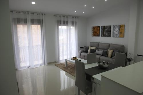 . Apartamentos Alogia, Pastora, Yerbater