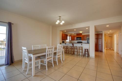 Americana Condos 10th street - image 10