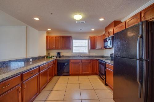 Americana Condos 10th street - image 11