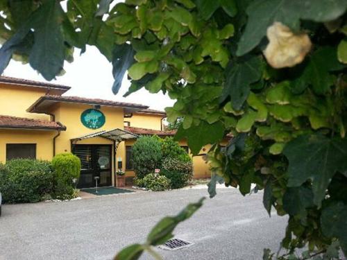 Ieeja, Hotel Parco in Castelvetro Piacentino
