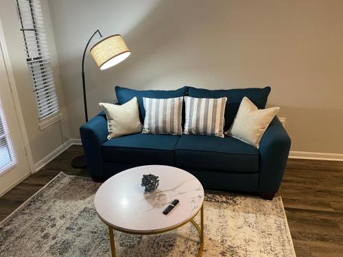 Houston NRG Stadium Apartment with Pool and Free Parking
