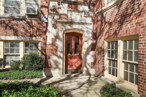 1BR Relaxing Apartment in Downtown Skokie - Elm 2D