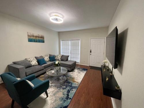 Home Away From Home-Cozy 2 BDRM Condo/Med Cntr/NRG in Houston, USA