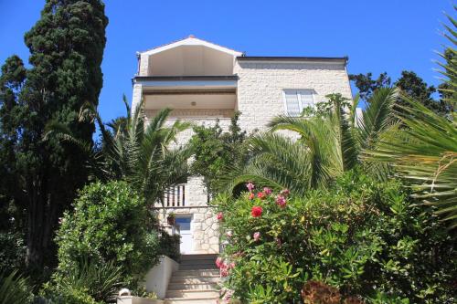  Apartments by the sea Hvar - 4614, Pension in Hvar