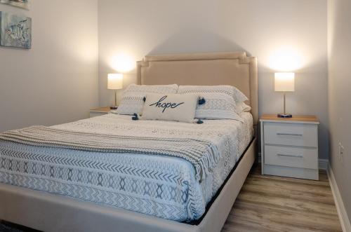 Luxury 1BD Apartment in Casa Costa in Boynton Beach, USA