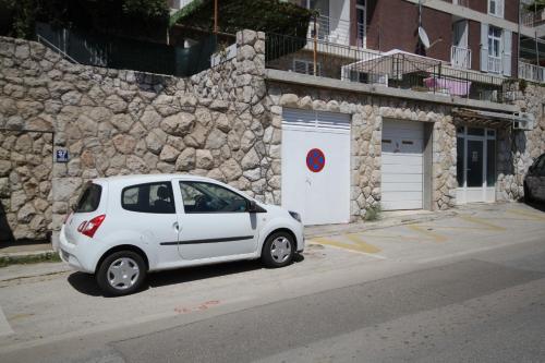 Apartments by the sea Dubrovnik - 8824 - image 9