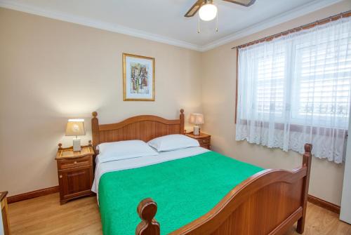 Apartment Brodarica 4194d - image 6