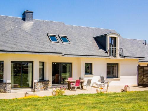 Villa in Port Blanc near Scenic Beaches