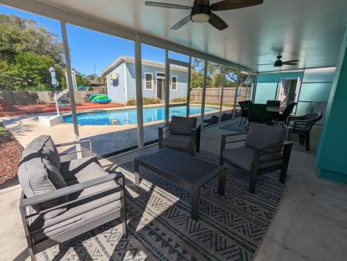 Beach House with Tiny House and Pool in Jacksonville Beach, USA