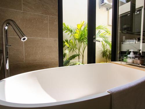 villa LIFE INDAH sumuide