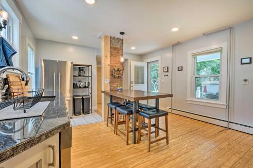 Updated Vintage Apartment Less Than half Mi to Main St in Keene, USA