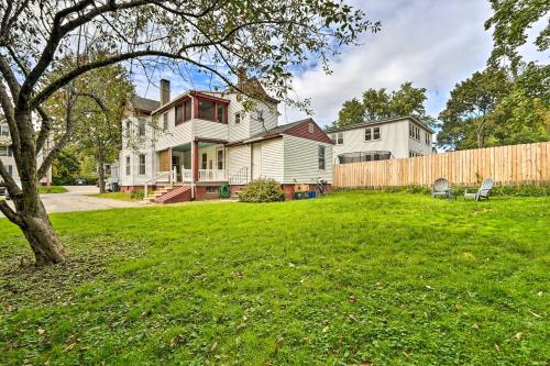 Updated Vintage Apartment Less Than half Mi to Main St in Keene (NH)