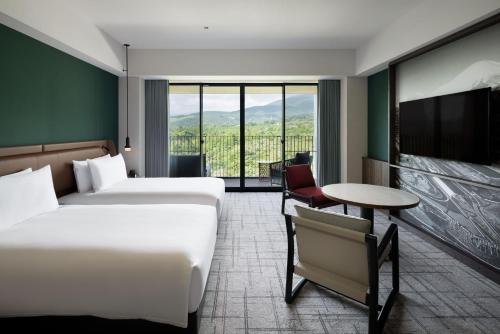 room detail thumbnail 1