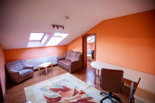 Noroc si Fericire - image 3
