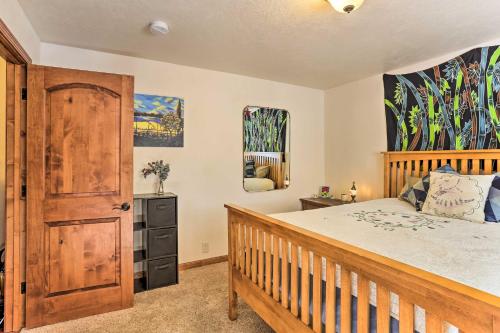 Pet-Friendly Mount Shasta Home with Hot Tub! in Mount Shasta (CA)