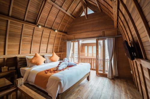 Andi Beach House Room Type - Split Level Lumbung 