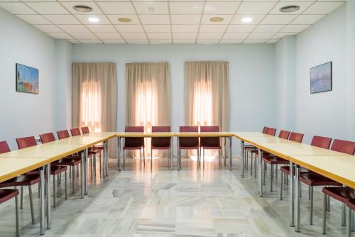 Albergue Inturjoven Sevilla - Photo 4