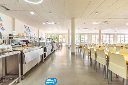 Albergue Inturjoven Sevilla - image 9