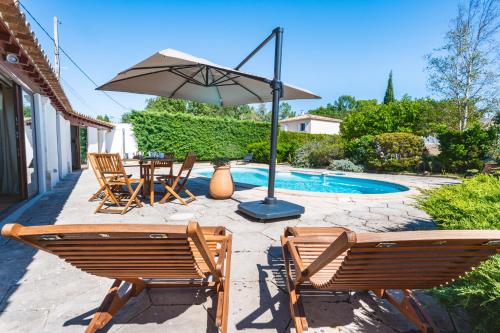 Zwembad, La Piscine in Suze La Rousse