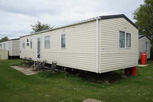 pets go free 3 bedroom caravan at heacham beach