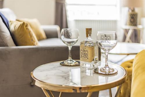 Rowntree One - Stunning Apartment- Grade II listed 4