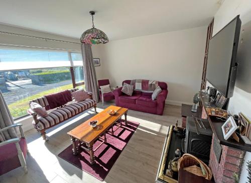 Κοινόχρηστο σαλόνι/χώρος τηλεόρασης, The Nook Oranmore Holiday Home in Galway Airport 