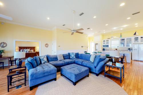 Ricky MOS Island Oasis in Dauphin Island, USA
