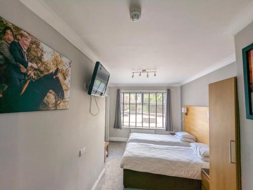 2 twin beds