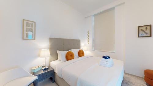 BR Luxe 1 BDR Apartment w/ Balcony & Sea Views - image 12