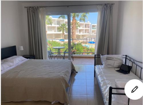 Cyprus Studio with pool near Beach, Peyia (foto 2)