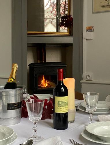 Food and beverages, Maison de la Calonne - Riverside house & terrace in Cormeilles