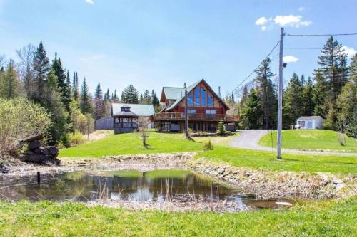 Chalet en bois rond - Saint-Herménégilde