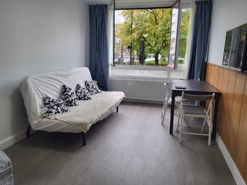 Pratique Porte de la villette Beau Studio Spacieux - Location saisonnière - Aubervilliers