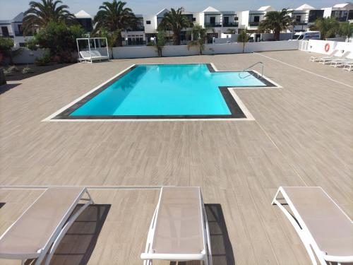 Marina Senator 4