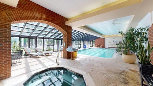The Simsbury Inn in Simsbury, USA