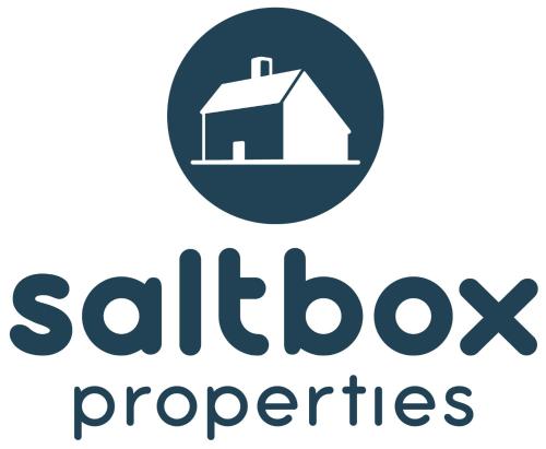 Saltbox Stays - Modern 3 Bed with off-street parking for 2 cars, fast Wifi, sleeps 6