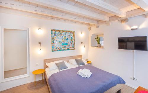 RAFAEL Rooms & Apartments Old Town by DuHomes 2