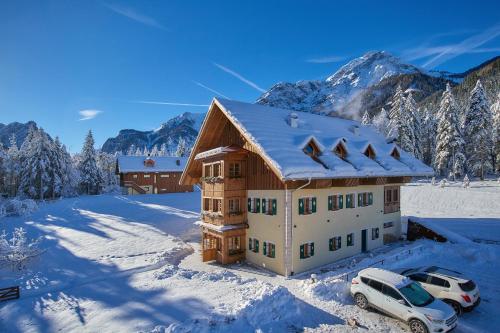  Natura Boutique Chalet Wellness SPA, Pension in Toblach bei Schluderbach