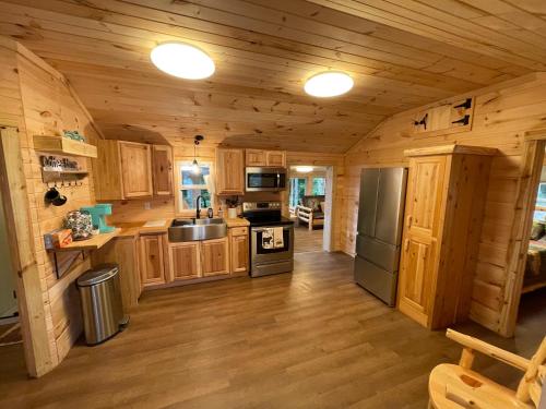 Kitchen, Gilbert ATV Resort in Logan (WV)