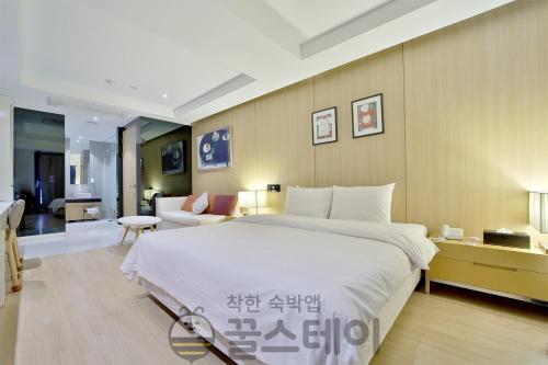 Golden Hotel Incheon