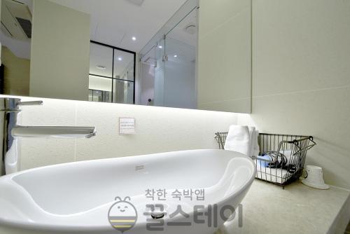 Golden Hotel Incheon