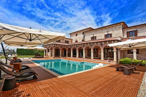 Villa Carolus-Luxurious Istrian Villa - Accommodation - Barat