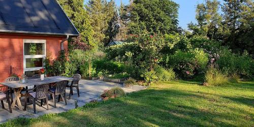 Garden, Farmors Hus in Rude