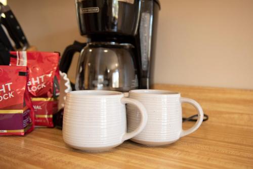 Biker Hiker friendly 3 bedroom by Strouds Run State Park Biker Hiker friendly 3 bedroom by Strouds Run State Park