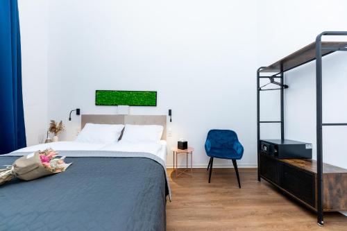 Adagio Downtown Rooms - image 12