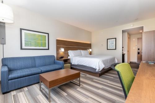 Holiday Inn Express and Suites Chilliwack East in צ'יליוואק (BC)