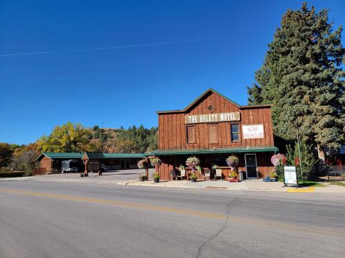 . The Hulett Motel