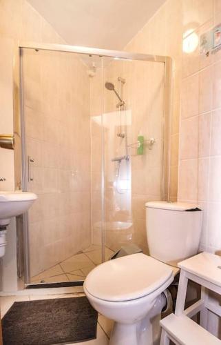 Lovely budget double ensuite in Bricklane photo