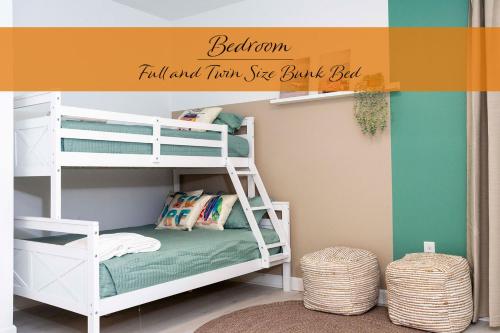 Wonderful 8Bd7BA Melbourne Beach w Pool Dock & Beach in Melbourne Beach, USA